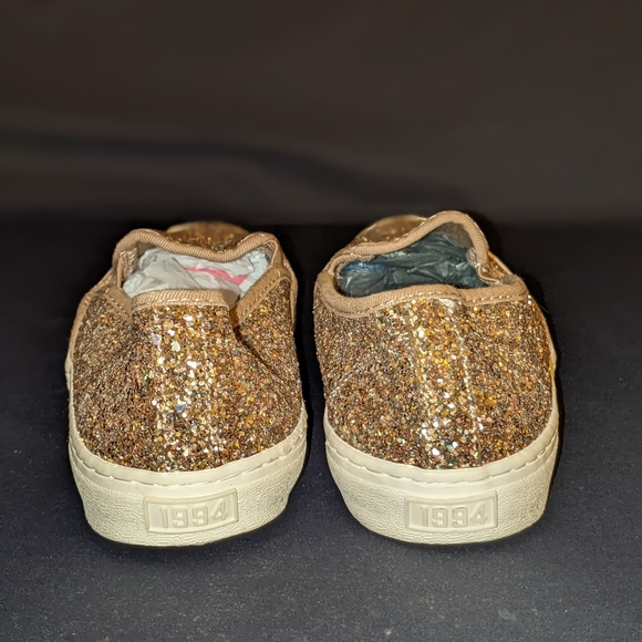 Old Navy ladies size 6 shoes - Picture 4 of 4